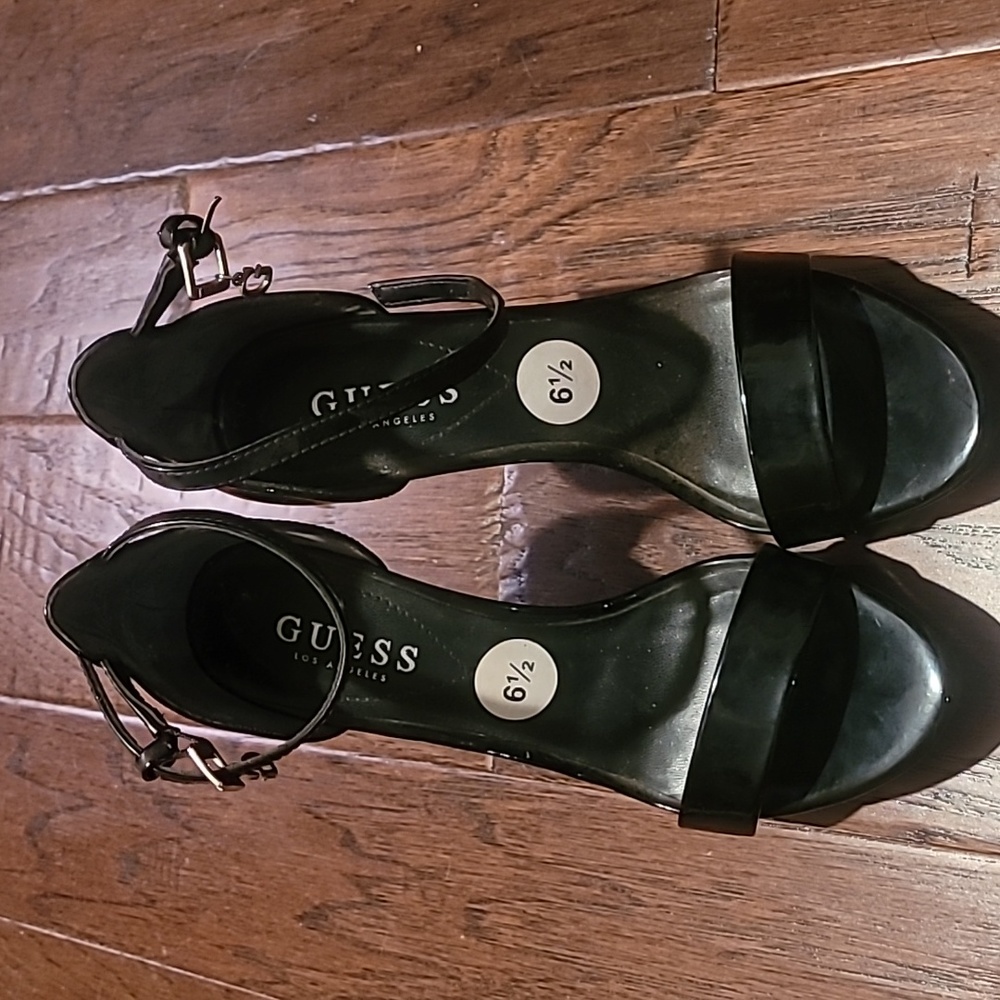 Guess heels, 6.5 black. Worn to try on only
